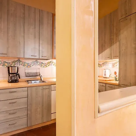 Antonino By Halldis Apartament